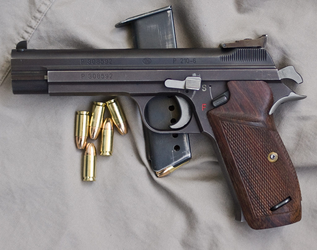 pistolet sig p210