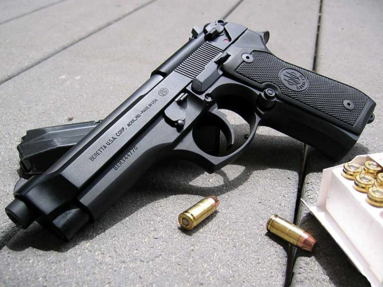 Tout savoir sur le pistolet Beretta 92 / M9
